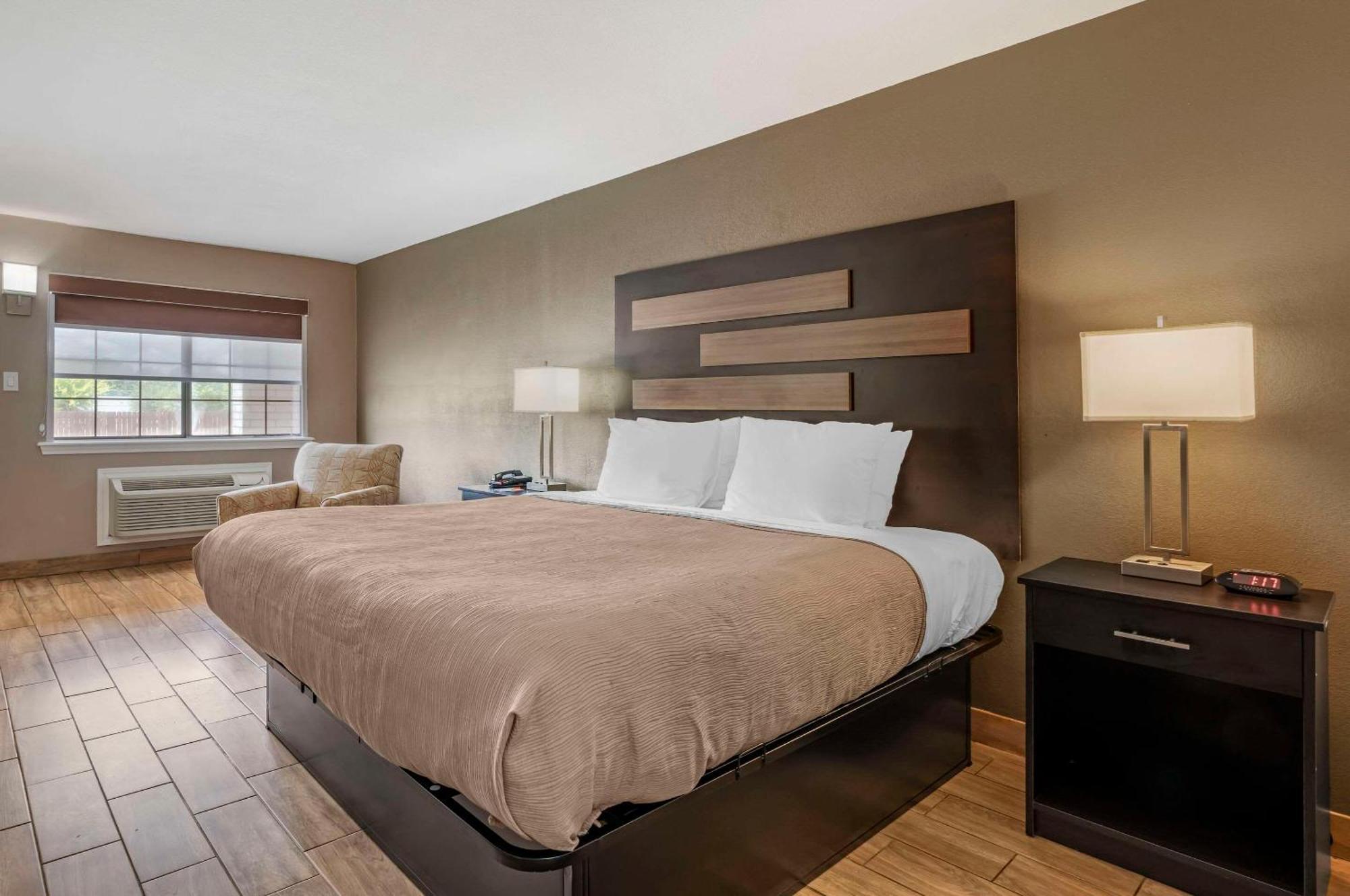 Quality Inn & Suites New Boston Exterior foto